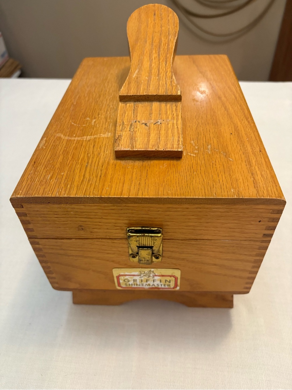 Vintage Griffin Shinemaster Wooden Shoe Shine Box in Honey Oak